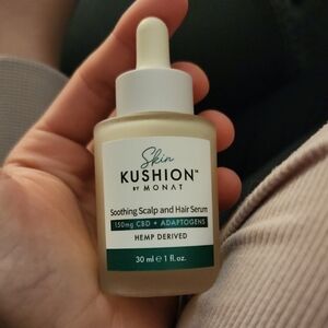 MONAT Skin Kushion Soothing Scalp & Hair Serum — White/Cream